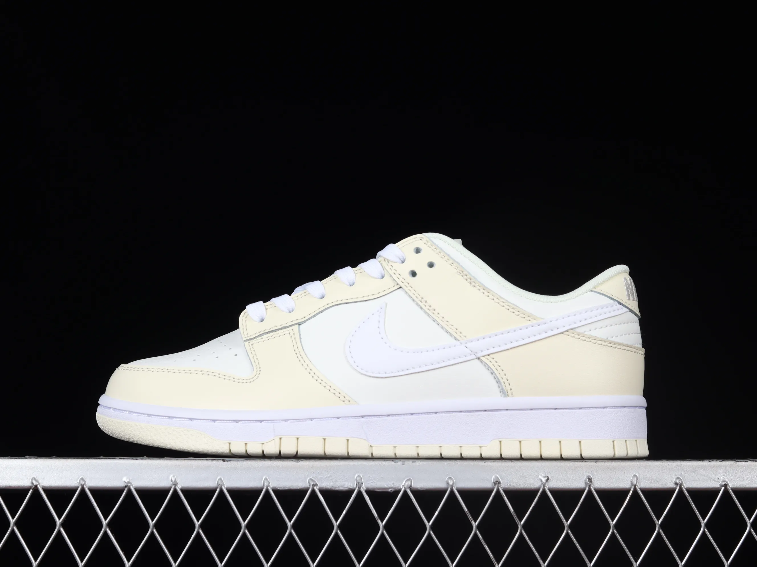 All categories Nk SB Dunk series Nk SB Dunk Low low-top sneakers F version Nk SB Dunk Low Pro "Coconut Milk" coconut milk beige SB low-top sports and leisure sneakers DJ6188-100